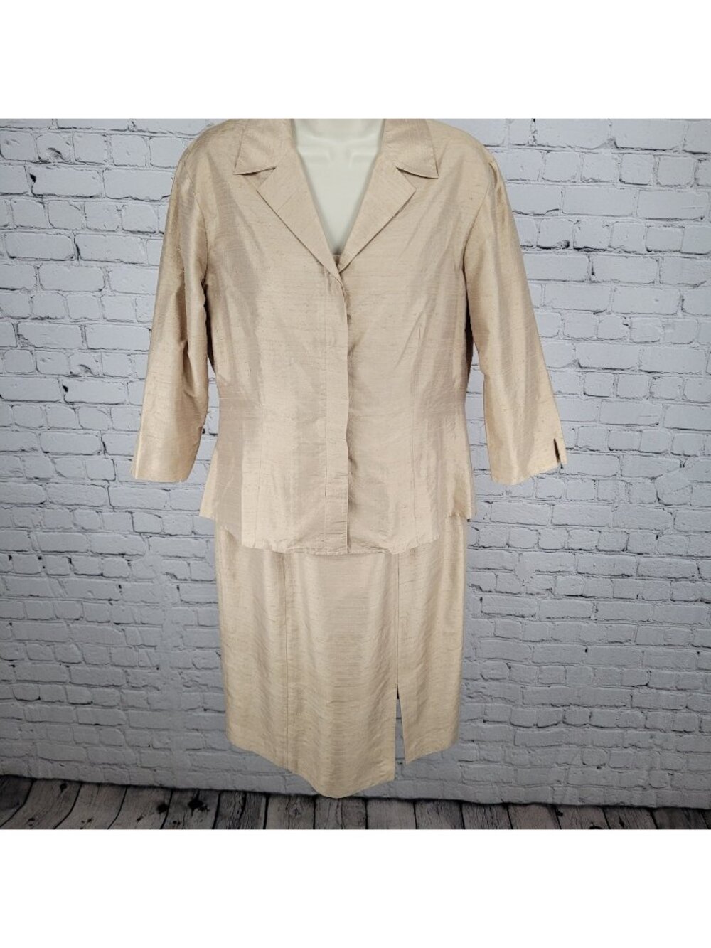 Finity Gold Beige 100% Silk Shirt Jacket & Dress Matching 2 Piece Set Size 8